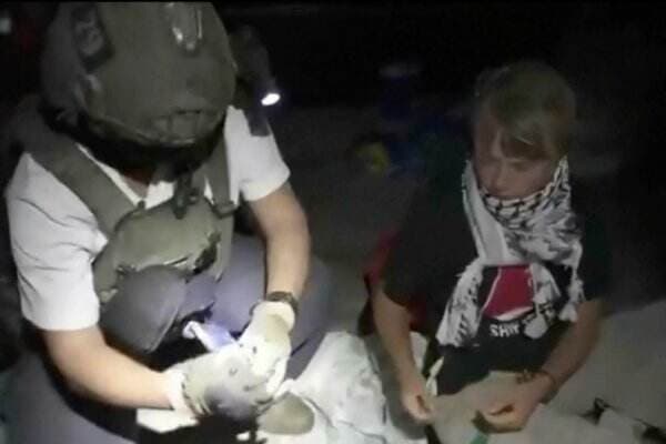 Parah! Pasukan Israel Aniaya dan Lecehkan Aktivis Greta Thunberg di Tahanan Parah! Pasukan Israel Aniaya dan Lecehkan Aktivis Greta Thunberg di Tahanan