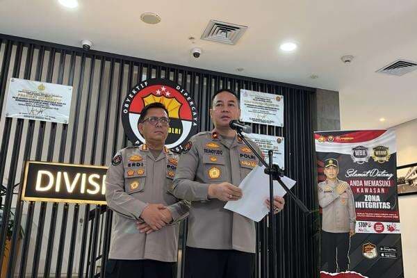 3 Anggota Polri Tewas Ditembak saat Gerebek Sabung Ayam Dapat Kenaikan Pangkat Luar Biasa 3 Anggota Polri Tewas Ditembak saat Gerebek Sabung Ayam Dapat Kenaikan Pangkat Luar Biasa