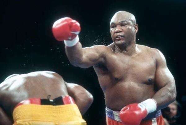 3 Kehebatan George Foreman, Sang Juara Dunia Tinju Kelas Berat Tertua 3 Kehebatan George Foreman, Sang Juara Dunia Tinju Kelas Berat Tertua