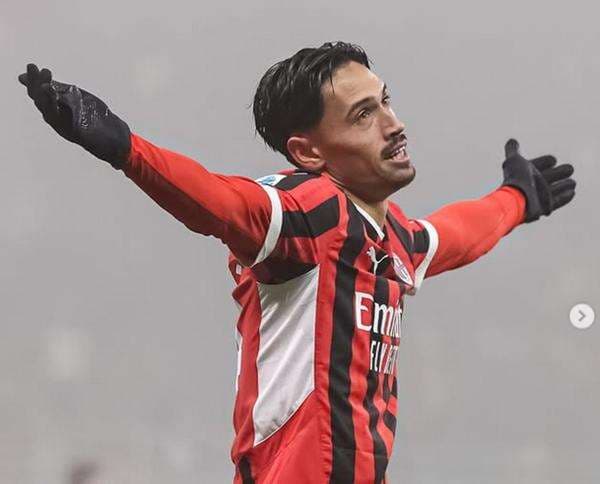 3 Legenda AC Milan yang Puji Penampilan Pemain Keturunan Indonesia Tijjani Reijnders di Serie A, Nomor 1 Zlatan Ibrahimovic! 3 Legenda AC Milan yang Puji Penampilan Pemain Keturunan Indonesia Tijjani Reijnders di Serie A, Nomor 1 Zlatan Ibrahimovic!