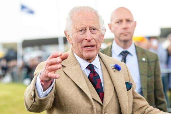 3 Sosok yang Ingin Raja Charles III Turun Takhta, Pangeran Harry Beri Tekanan Besar 3 Sosok yang Ingin Raja Charles III Turun Takhta, Pangeran Harry Beri Tekanan Besar