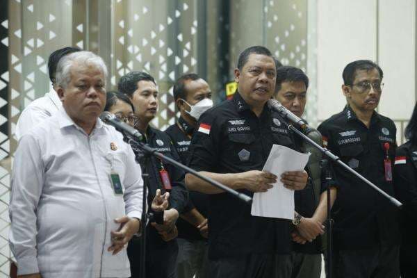 3 Tersangka Kasus Chromebook Kemendikbudristek Ditahan, 1 Orang Tidak Ada di Indonesia 3 Tersangka Kasus Chromebook Kemendikbudristek Ditahan, 1 Orang Tidak Ada di Indonesia