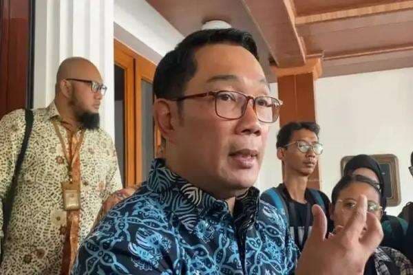 Mercy yang Disita dari Ridwan Kamil Masih Berada di Bandung, KPK: Belum Lunas Mercy yang Disita dari Ridwan Kamil Masih Berada di Bandung, KPK: Belum Lunas