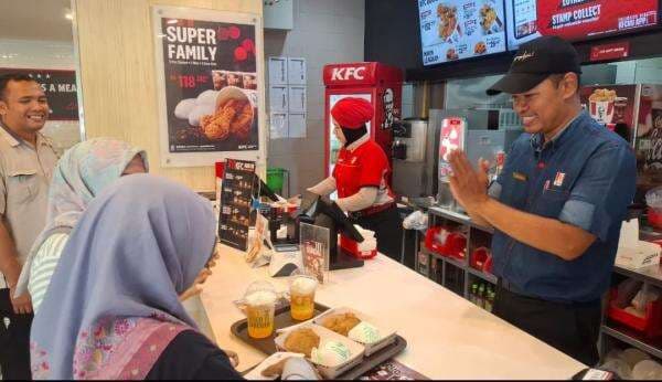 Kuliner Makanan Cepat Saji di Jombang Ini Utamakan Pelayanan Terbaik Kepada Pelanggan, Buktikan! Kuliner Makanan Cepat Saji di Jombang Ini Utamakan Pelayanan Terbaik Kepada Pelanggan, Buktikan!