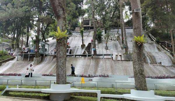 5 Tempat Wisata di Cisarua Ada HeHa Waterfall, Lokasi Berpetualang Rasa Keluarga 5 Tempat Wisata di Cisarua Ada HeHa Waterfall, Lokasi Berpetualang Rasa Keluarga