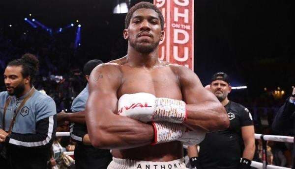 Kronologi Lengkap Kecelakaan Anthony Joshua di Nigeria: SUV Lexus Hantam Truk, Dua Rekan Tewas! Kronologi Lengkap Kecelakaan Anthony Joshua di Nigeria: SUV Lexus Hantam Truk, Dua Rekan Tewas!