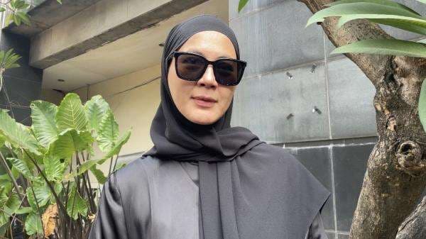 Jadi Saksi dalam Kasus Hanania Group, Paula Verhoeven BawaBarang Bukti Jadi Saksi dalam Kasus Hanania Group, Paula Verhoeven BawaBarang Bukti