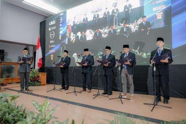 Rektor UMS Lantik 5 Wakil Rektor, Tancap Gas Menuju Universitas Berdampak Rektor UMS Lantik 5 Wakil Rektor, Tancap Gas Menuju Universitas Berdampak