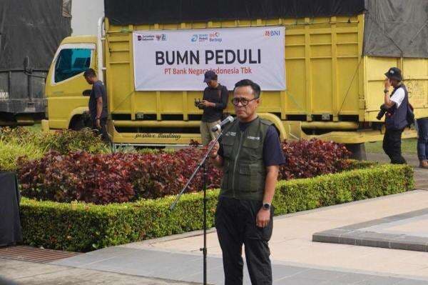 Relawan BNI Ikut dalam Aksi BUMN Peduli, Dukung Pemulihan Warga Terdampak Bencana di Aceh Relawan BNI Ikut dalam Aksi BUMN Peduli, Dukung Pemulihan Warga Terdampak Bencana di Aceh