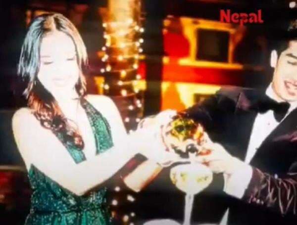 Viral Video Flexing Anak Pejabat Nepal, dari Tas dan Jam Mewah hingga Pelesiran ke Paris Viral Video Flexing Anak Pejabat Nepal, dari Tas dan Jam Mewah hingga Pelesiran ke Paris