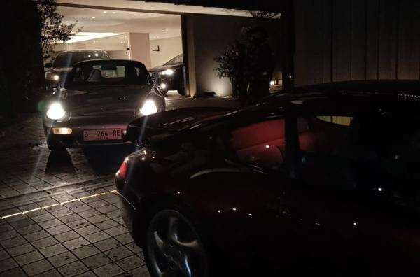 2 Mobil Porsche Disita KPK dari Rumah Silmy Karim Tidak Ada di LHKPN, Unsur TPPU Didalami 2 Mobil Porsche Disita KPK dari Rumah Silmy Karim Tidak Ada di LHKPN, Unsur TPPU Didalami