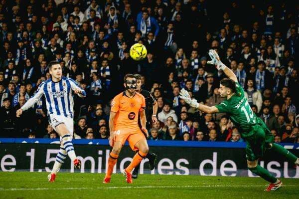 Hasil Lengkap Liga Spanyol: Dramatis! Barcelona Takluk di Kandang Real Sociedad Hasil Lengkap Liga Spanyol: Dramatis! Barcelona Takluk di Kandang Real Sociedad