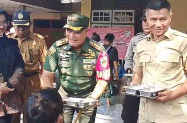 Dandim 0616 Indramayu Tinjau Dapur Mitra Program MBG di Kecamatan Sindang Dandim 0616 Indramayu Tinjau Dapur Mitra Program MBG di Kecamatan Sindang