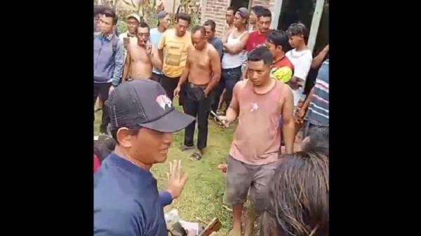 2 Maling Motor Ditangkap Warga di Pringsewu, Sempat Letuskan Tembakan 2 Maling Motor Ditangkap Warga di Pringsewu, Sempat Letuskan Tembakan