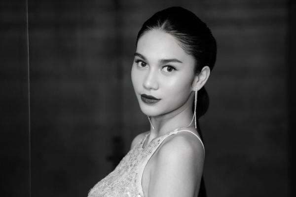 Azizah Salsha Buka Suara usai Pakaiannya saat Melayat ke Rumah Pratama Arhan Dikritik Netizen Azizah Salsha Buka Suara usai Pakaiannya saat Melayat ke Rumah Pratama Arhan Dikritik Netizen