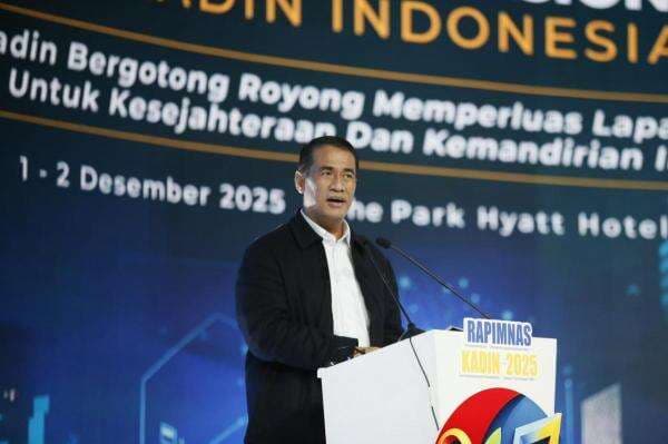 Mentan Minta Perizinan Usaha Dipermudah Demi Pacu Pertumbuhan Ekonomi Nasional Mentan Minta Perizinan Usaha Dipermudah Demi Pacu Pertumbuhan Ekonomi Nasional