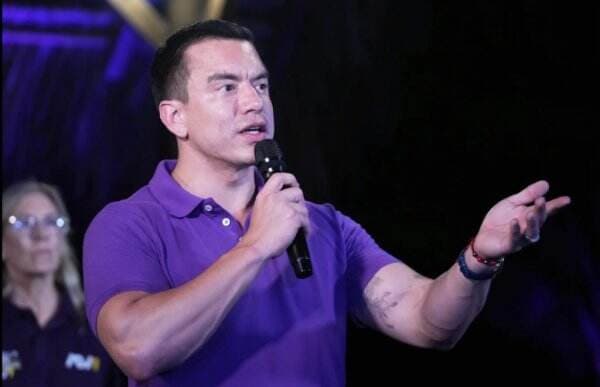 Mobil Presiden Ekuador Noboa Dihujani Tembakan, Polisi Tangkap 5 Orang Mobil Presiden Ekuador Noboa Dihujani Tembakan, Polisi Tangkap 5 Orang