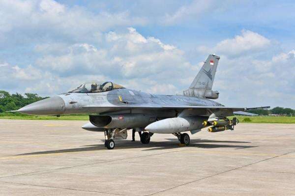 Dahana-TNI AU Uji Coba Operasional Bom BNT 250 untuk Pesawat Tempur Dahana-TNI AU Uji Coba Operasional Bom BNT 250 untuk Pesawat Tempur