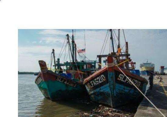 2 Kapal Malaysia Ditangkap Curi Ikan di Selat Malaka, Awaknya Ternyata WNI 2 Kapal Malaysia Ditangkap Curi Ikan di Selat Malaka, Awaknya Ternyata WNI