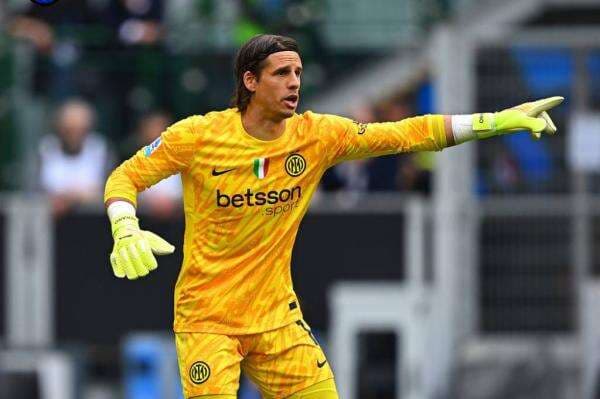 Inter Milan Siap Revolusi Kiper: Sommer Habis Kontrak, Martinez Masih Misterius! Inter Milan Siap Revolusi Kiper: Sommer Habis Kontrak, Martinez Masih Misterius!