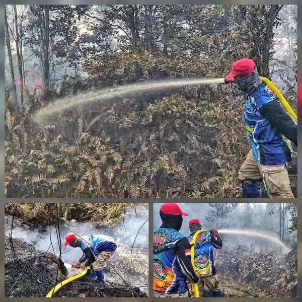 Diperkirakan Puluhan Hektare Lahan Terbakar di Kapuas, Pemadaman Terkendala Gambut dan Jauh Diperkirakan Puluhan Hektare Lahan Terbakar di Kapuas, Pemadaman Terkendala Gambut dan Jauh