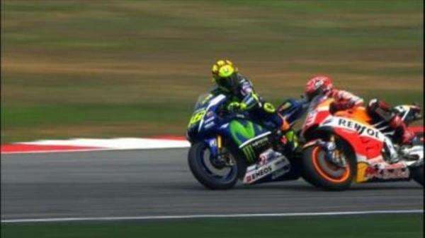 Kenang Insiden Valentino Rossi vs Marc Marquez di Malaysia, Jorge Lorenzo: Saya Benar-Benar Terkejut! Kenang Insiden Valentino Rossi vs Marc Marquez di Malaysia, Jorge Lorenzo: Saya Benar-Benar Terkejut!