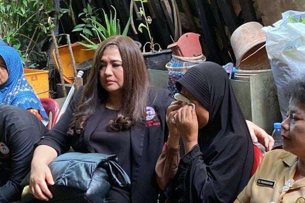 Komnas PA Datangi Rumah Duka Alvaro Bocah Tewas usai 8 Bulan Hilang, Beri Support ke Keluarga Komnas PA Datangi Rumah Duka Alvaro Bocah Tewas usai 8 Bulan Hilang, Beri Support ke Keluarga