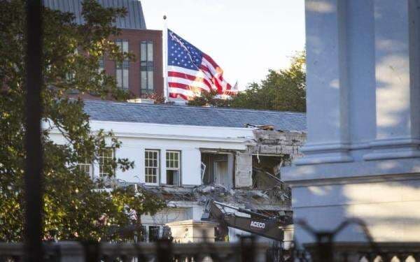 Trump Robohkan Sebagian Gedung Putih untuk Bangun Ballroom Trump Robohkan Sebagian Gedung Putih untuk Bangun Ballroom