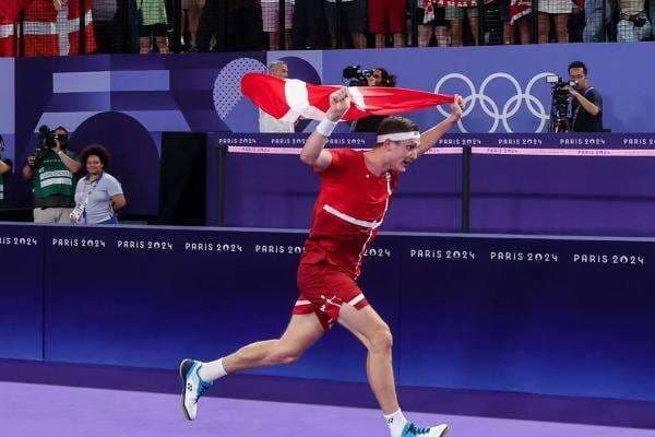 Kisah Unik Raja Bulu Tangkis Dunia Viktor Axelsen, Ternyata Punya Nama Aksara Tionghoa dan Fasih Berbahasa Mandarin Kisah Unik Raja Bulu Tangkis Dunia Viktor Axelsen, Ternyata Punya Nama Aksara Tionghoa dan Fasih Berbahasa Mandarin