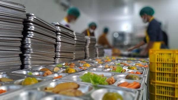Pemerintah Bakal Kurangi Anggaran Program MBG Pemerintah Bakal Kurangi Anggaran Program MBG