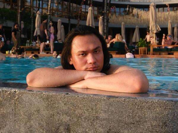 Tegas! Keanu AGL Bantah Terima Uang dari Hanania Group, Serahkan Bukti ke Polisi Tegas! Keanu AGL Bantah Terima Uang dari Hanania Group, Serahkan Bukti ke Polisi