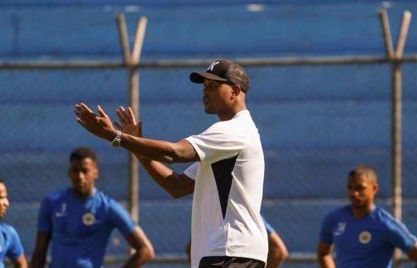 Dipecat sebagai Pelatih Timnas Indonesia, Berapa Pesangon Patrick Kluivert dari PSSI? Dipecat sebagai Pelatih Timnas Indonesia, Berapa Pesangon Patrick Kluivert dari PSSI?