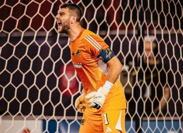 Harga Pasaran Terbaru Kiper Timnas Indonesia Maarten Paes yang Gabung Klub Raksasa Ajax Amsterdam Harga Pasaran Terbaru Kiper Timnas Indonesia Maarten Paes yang Gabung Klub Raksasa Ajax Amsterdam