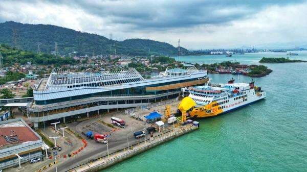 Kemenhub Atur Ulang Operasional Pelabuhan Penyeberangan pada Libur Nataru Kemenhub Atur Ulang Operasional Pelabuhan Penyeberangan pada Libur Nataru