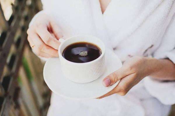 4 Efek Samping Minum Kopi setelah Makan bagi Kesehatan dan Penampilan 4 Efek Samping Minum Kopi setelah Makan bagi Kesehatan dan Penampilan