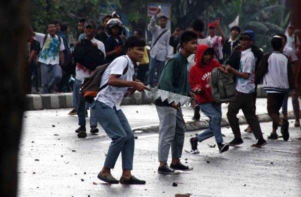 4 Fakta Tawuran Maut di Depok, Satu Orang Tewas 4 Fakta Tawuran Maut di Depok, Satu Orang Tewas