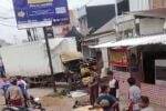4 Kendaraan Terlibat Lakalantas di Jalan Lintas Tengah Sumatera Poncowati, 2 Orang Luka Serius