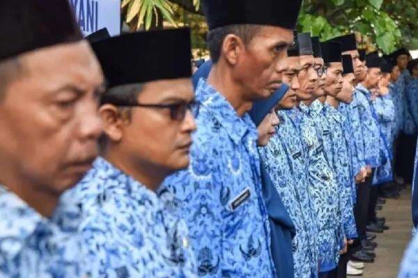 4 Perbedaan PNS Pusat dan Daerah, Gajinya Besaran Mana? 4 Perbedaan PNS Pusat dan Daerah, Gajinya Besaran Mana?