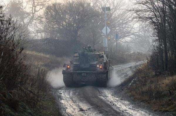 4 Tentara AS Tewas saat Latihan Tempur Unjuk Kekuatan di Dekat Sekutu Rusia 4 Tentara AS Tewas saat Latihan Tempur Unjuk Kekuatan di Dekat Sekutu Rusia