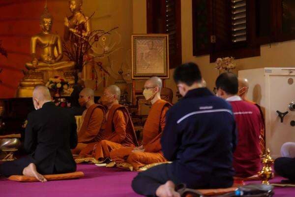 4 Tradisi Waisak di Indonesia, Ada Pelepasan Lampion hingga Pengambilan Api Abadi 4 Tradisi Waisak di Indonesia, Ada Pelepasan Lampion hingga Pengambilan Api Abadi