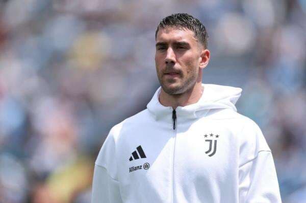 Barcelona Siapkan Dusan Vlahovic Sebagai Pengganti Robert Lewandowski, Negosiasi Diam-Diam Sudah Dimulai Barcelona Siapkan Dusan Vlahovic Sebagai Pengganti Robert Lewandowski, Negosiasi Diam-Diam Sudah Dimulai