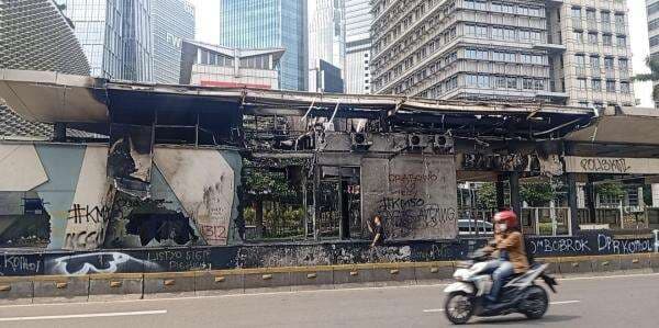 6 Halte Transjakarta yang Dibakar saat Demo Bakal Beroperasi Pekan Depan 6 Halte Transjakarta yang Dibakar saat Demo Bakal Beroperasi Pekan Depan