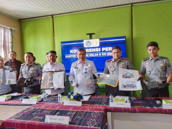 15 Kali Melakukan Penyeludup PMI, Warga Tanjungbalai Ditahan Imigrasi Belawan 15 Kali Melakukan Penyeludup PMI, Warga Tanjungbalai Ditahan Imigrasi Belawan