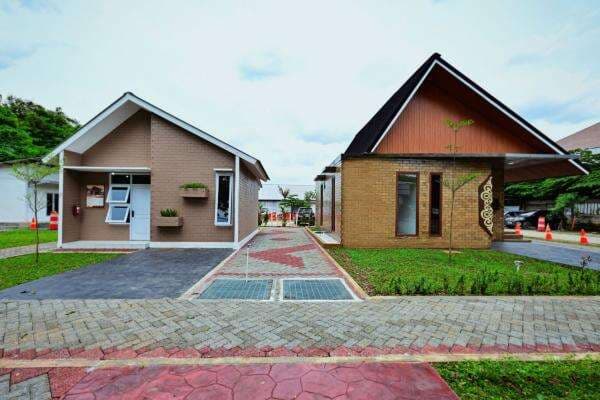 Kunjungi Rumah Contoh Bata Interlock Presisi SIG, Pengembang Properti Optimis Dukung 3 Juta Rumah Kunjungi Rumah Contoh Bata Interlock Presisi SIG, Pengembang Properti Optimis Dukung 3 Juta Rumah