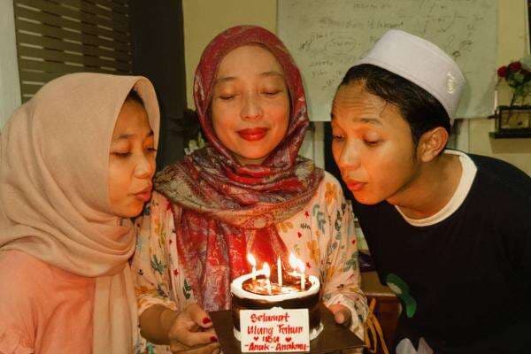 Nizar Abduh Zahir, dari Motivasi Ibu hingga Jadi Inspirasi Generasi Muda Nizar Abduh Zahir, dari Motivasi Ibu hingga Jadi Inspirasi Generasi Muda