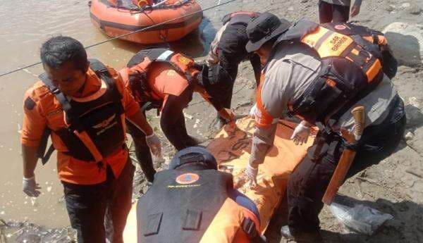 Tragis! Wanita di Pinrang Ditemukan Tewas Usai Lompat dari Bendungan Benteng Tragis! Wanita di Pinrang Ditemukan Tewas Usai Lompat dari Bendungan Benteng