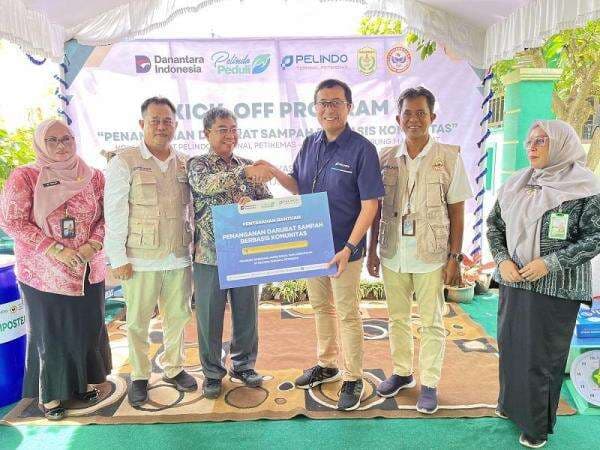 Pelindo Terminal Petikemas Gandeng ULMTangani Krisis Sampah Pelindo Terminal Petikemas Gandeng ULMTangani Krisis Sampah