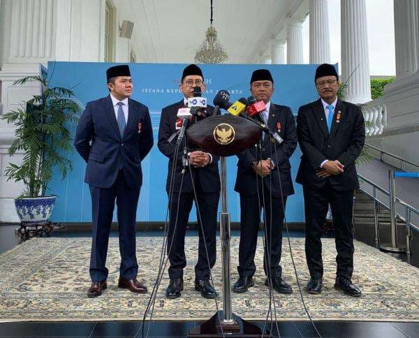 Menbud Fadli Zon Beberkan Alasan Soeharto Layak Menjadi Pahlawan Nasional Menbud Fadli Zon Beberkan Alasan Soeharto Layak Menjadi Pahlawan Nasional