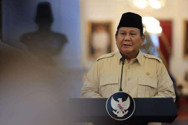 Prabowo Minta Penambahan Gerbong Kereta Api dan Pelayanan Ditingkatkan Prabowo Minta Penambahan Gerbong Kereta Api dan Pelayanan Ditingkatkan