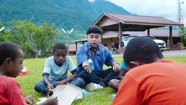 Profil Billy Mambrasar, Anggota Komite Eksekutif Percepatan Pembangunan Ekonomi Papua Termuda Profil Billy Mambrasar, Anggota Komite Eksekutif Percepatan Pembangunan Ekonomi Papua Termuda